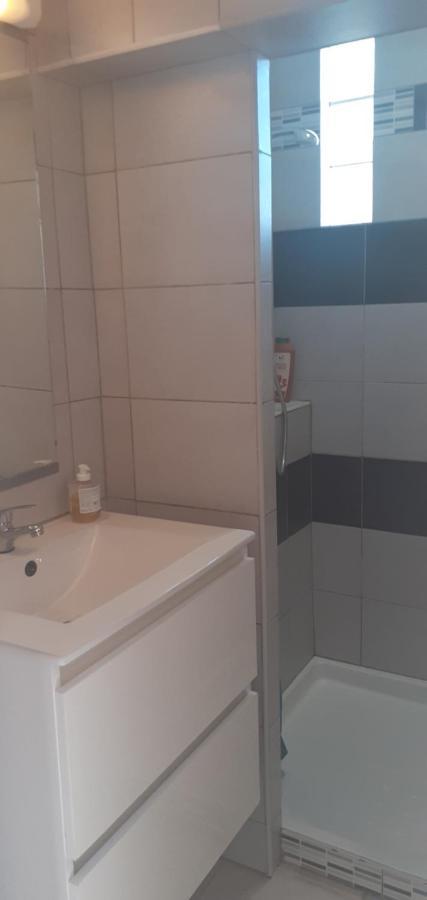 Mas Vincent Apartment La Fare-les-Oliviers ภายนอก รูปภาพ