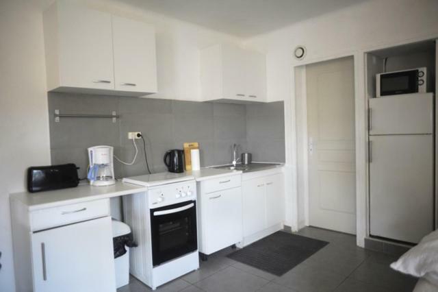 Mas Vincent Apartment La Fare-les-Oliviers ภายนอก รูปภาพ
